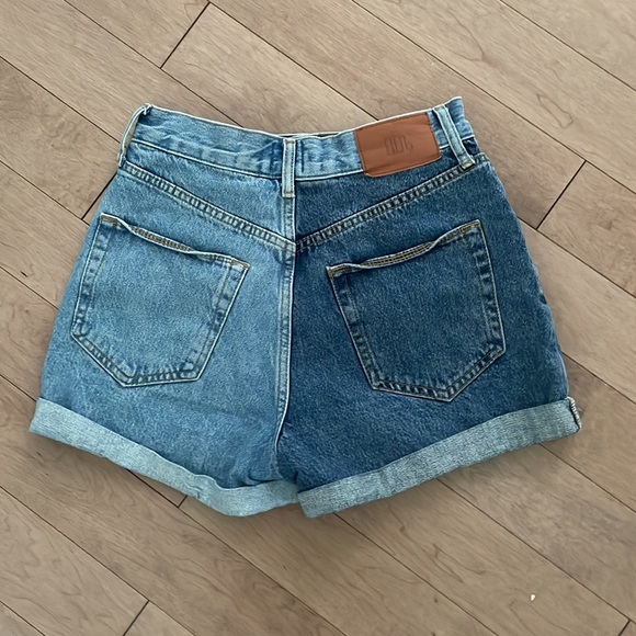 BDG Mom Jean Shorts! - Picture 2 of 2